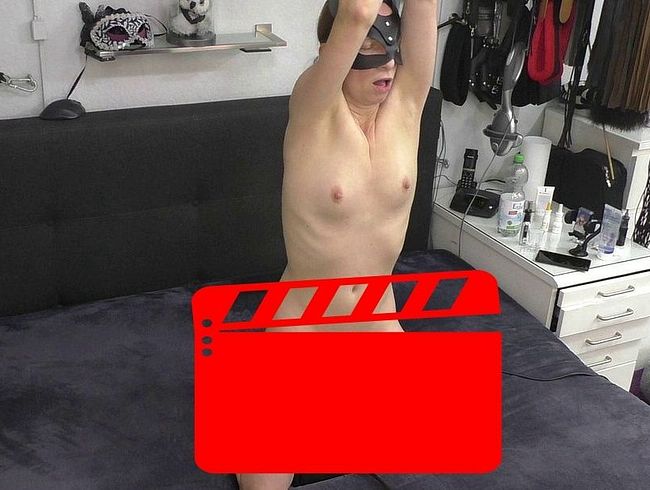 Download: -Zuckerarsch- - Orgasmen beim ersten Sybian Test mit Tragbarem Akku