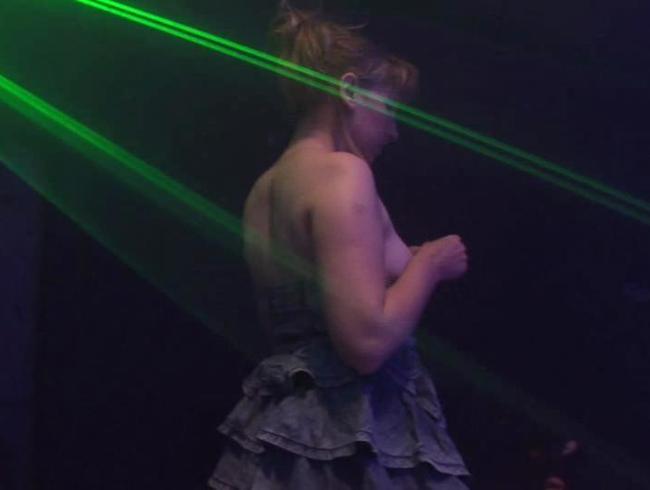 Download: 6-sandra - freie schwanzwahl  . . ... ..