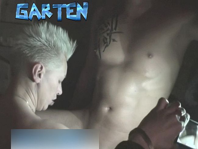 Download: ASURAN - BLOND SchreberGARTEN Piercing-BLOWJOB !!