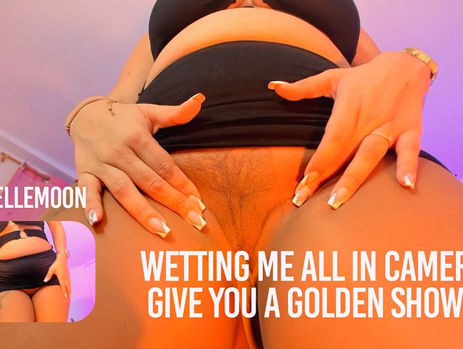 Download: AdrielleMoon - Ich werde vor der Kamera komplett nass und gebe dir eine goldene Dusche.