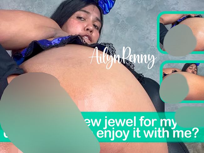Download: AilynPenny - Ich trage ein neues Schmuckstück für meinen Hintern. Willst du es mit mir genießen?