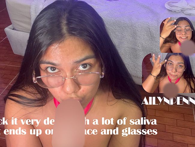 Download: AilynPenny - Ich sauge sehr tief daran, wobei viel Speichel auf meinem Gesicht und meiner Brille landet.