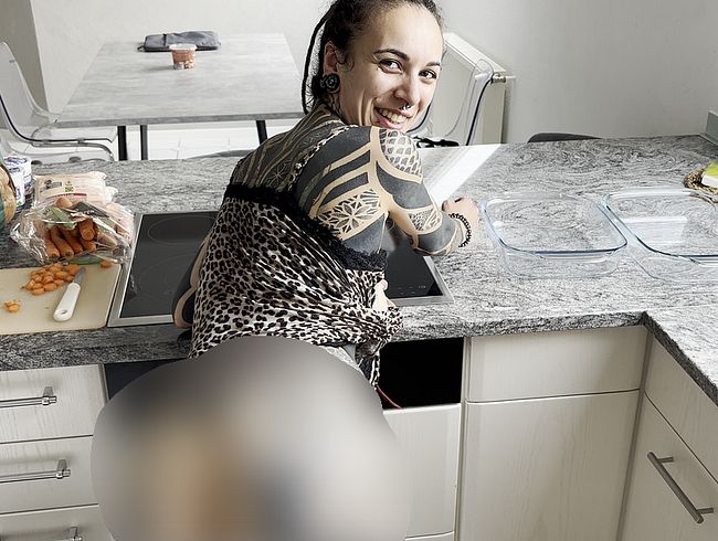 Download: Aja-Moon - Unrasiert überrascht vom Riesen Schwanz da kann ich nicht Nein sagen !!