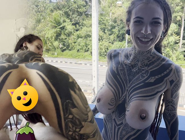 Download: Aja-Moon - Riverse Cowgirl am Morgen