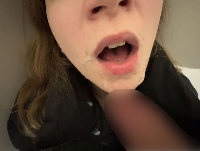 Download: Alex_Sander - Hardcore Deepthroat für die schüchterne 19 Jährige