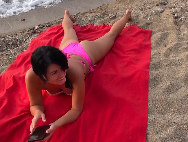 Download: Alexalexandria - Frei-Fick am Strand! Meine Fotze ist für alle da!