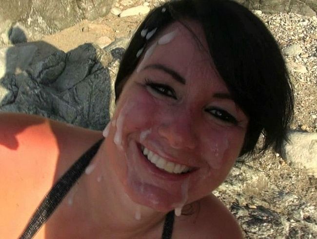 Download: Alexalexandria - Public-Gesichtsbesamung XXL vom Fremdschwanz am Strand.