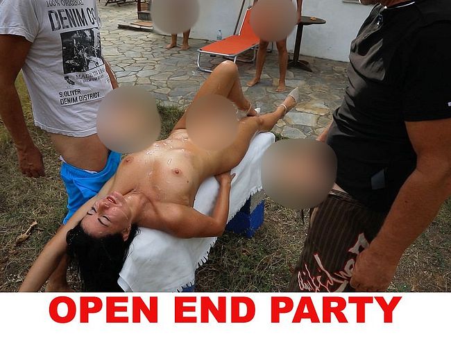 Download: Alexalexandria - OPEN END MEGA BESAMUNGS-PARTY! KEIN SCHWANZ BLEIBT TROCKEN!