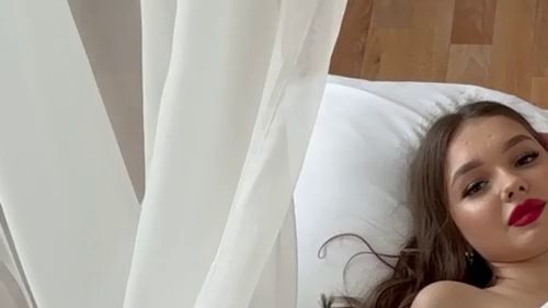 Download: Amalya - Boudoir))))) (kein Ton)