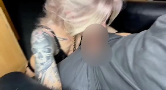 Download: Amanda-Jewelz - DER GEILSTER DEEPTHROAT (20CM) AUF MDH FÜR IHR FICKMAUL!