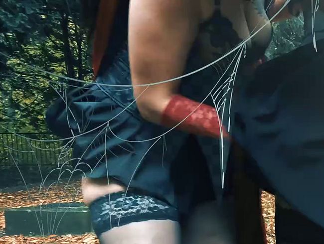 Download: AmaraBlack - Ein kleines Geheimnis zu Halloween! Hat was geiles!