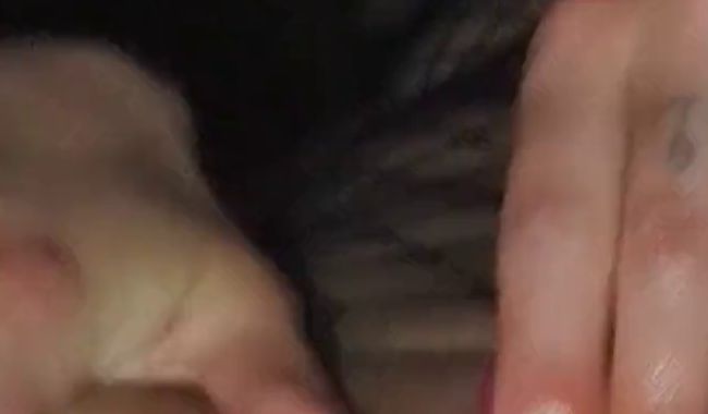 Download: Amateur6Paar70 - Meine nasse Muschi mit dem Vibrator geil verwöhnen