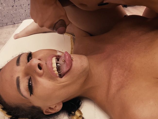 Download: Amateurstar-Casting - Doppel Blasen + Mega TS Deepthroat und XXL Sperma Ladung!