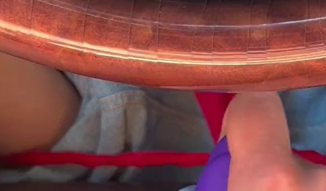 Download: Amber_Glaze - Mein Erstes Mal – Heiße Auto-Masturbation mit Sextoys