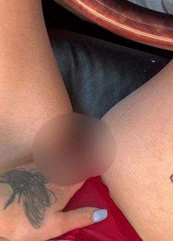 Download: Amber_Glaze - Mein Erstes Mal – Heiße Auto-Masturbation mit Sextoys