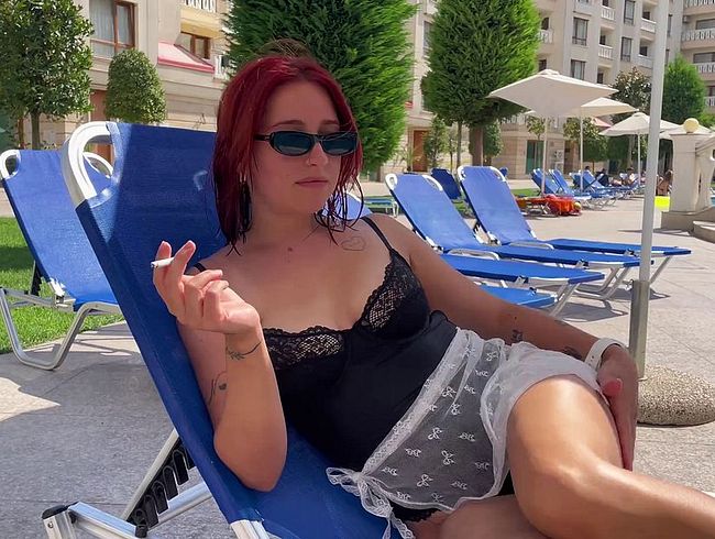 Download: Amelia_Ball - Sie flirtete auf Russisch mit mir und ich filmte ihren Körper gegen Geld.