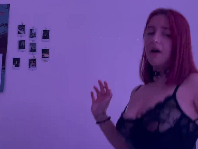 Download: Amelia_Ball - Sie ritt mir auf den Penis, während sie Zigaretten rauchte.