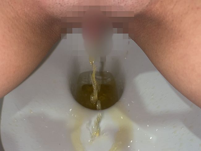 Download: Amelia_Queen - Morgenurin-Compilation mit Nahaufnahmen! Zeigt schmutzige