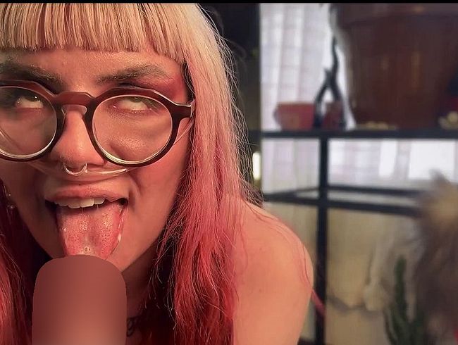 Download: AmelieLeclerc - Sehr schmutziger POV-Blowjob mit Speichel, willst du sehen, wie weit ich gehen kann?