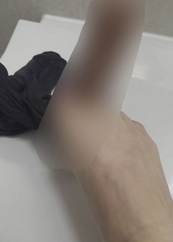 Download: AnastasiaMilf - Ich werde deinen Schwanz versohlen, ja, du hast richtig gehört, und deine Hoden werden unter meinen Zehen landen.