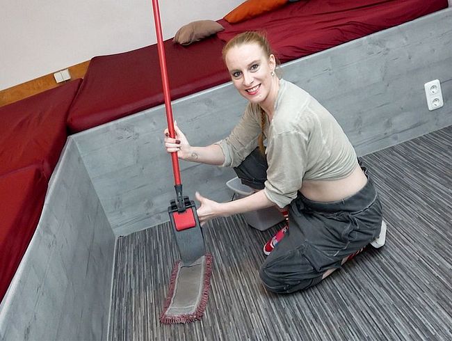 Download: Andy-Star - PUTZFRAU WIRD ZUR GANGBANG-HURE | Pure Verzweiflung!!! Frauen an die Macht... macht sauber!