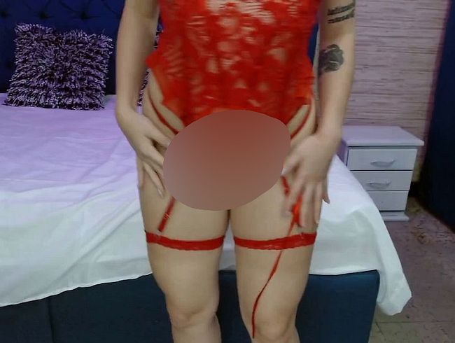 Download: AngelRhode - Nahaufnahme von Dessous auf weißer Haut und goldblondem Haar in Bewegung