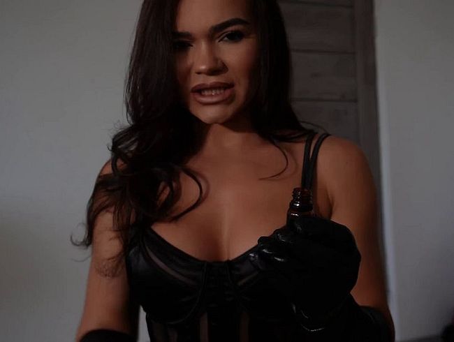 Download: AngelSarah - Hardcore Sniff & Goon