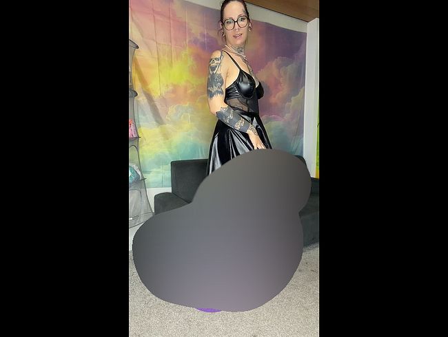 Download: AnkaPeaches - Slow Burn in Black – Mein Lederkleid klebt, dein Blick bleibt hängen“