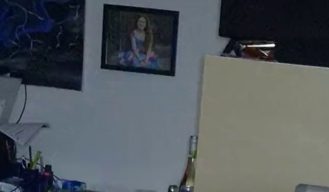 Download: Ann53 - Doggy mit dildo