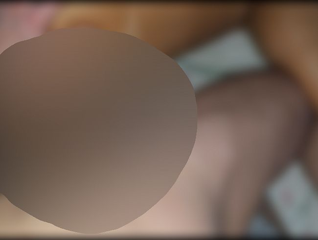 Download: AnnaFire - Ich ficke meine Stiefmutter heimlich vor ihrem Mann.