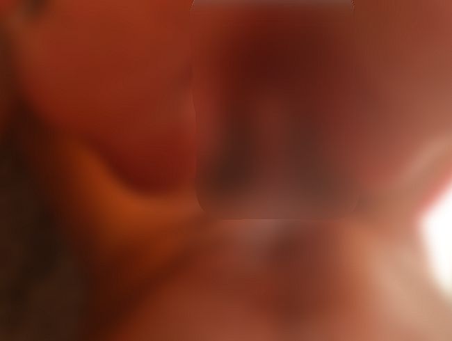 Download: AnnaFire - Gebräunte Stiefmutter befriedigt Fußfetischisten