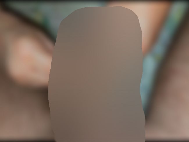 Download: AnnaFire - Stiefmutter gibt Handjob mit Kondom