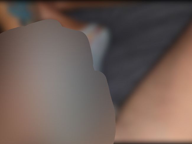 Download: AnnaFire - Stiefmutter mit langen Nägeln gibt einen Handjob mit Socke
