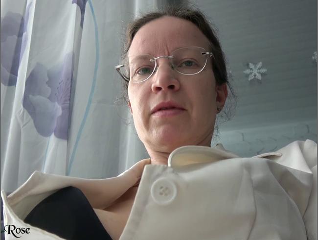 Download: AnnikaRose - Auf der Arbeit gewichst - nicht erwischt worden!