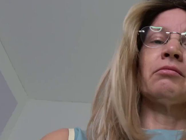 Download: AnnikaRose - Du leckst mich freiwillig!