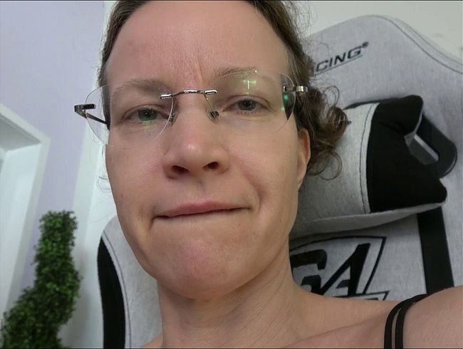 Download: AnnikaRose - Ich bewerte dich!