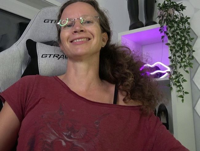 Download: AnnikaRose - Schlammschieben – ich setz mich auf dich!