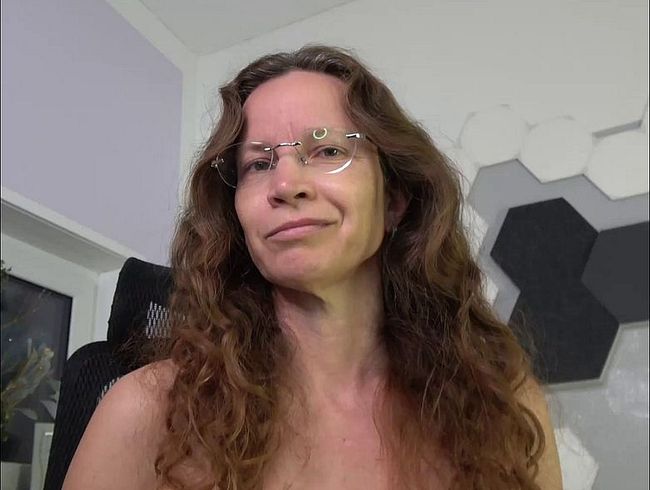 Download: AnnikaRose - Ich wichs dich nackt ab