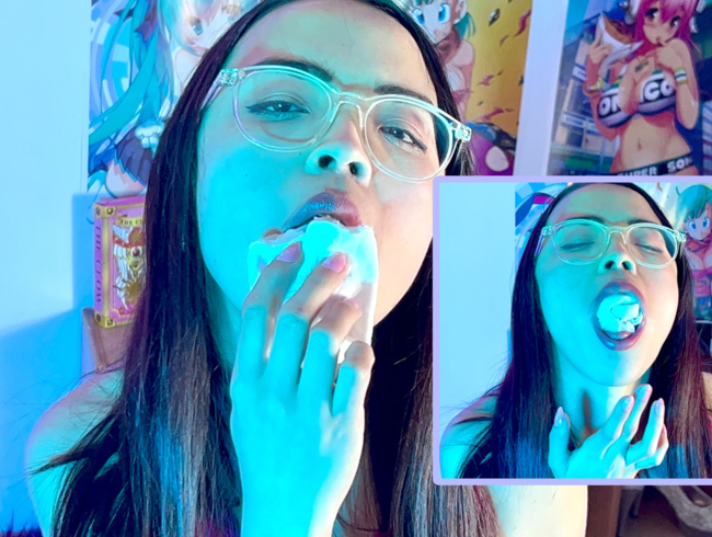 Download: AntonellaRichie - Nylon stockings in my perverted mouth