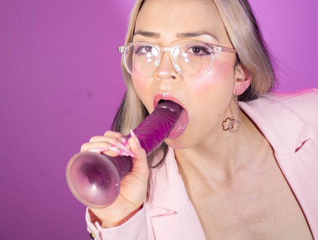 Download: AntonellaRichie - Antonella möchte dich um Erlaubnis bitten, deinen Schwanz in ihren Mund zu stecken *