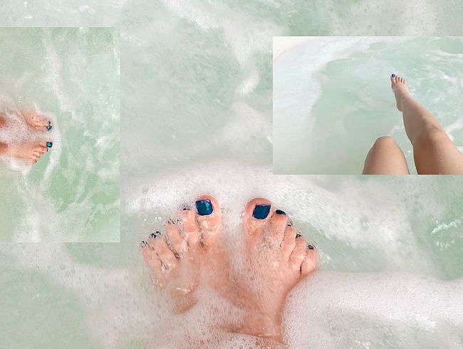 Download: AntonellaRichie - Meine sexy blauen Lahmfüße liegen in einem Strudel.