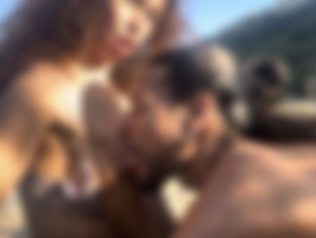 Download: AntonellaVega - DRAUSSEN! ER DRÜCKT UND SAUGT MEINE TITTEN!!