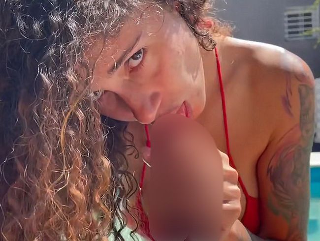 Download: AntonellaVega - HEISSER BLOWJOB IM SCHWIMMBAD!! NACHBARN WAREN DABEI!! ) Kein Ton