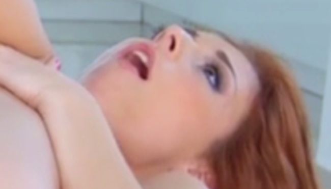 Download: Antonia-19 - Arschfotzen fingern mit PiaRed !