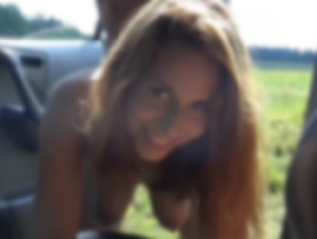 Download: Antonia-19 - Pinkelpause entwickelt sich zur geilen Outdoor Fickpause!!!