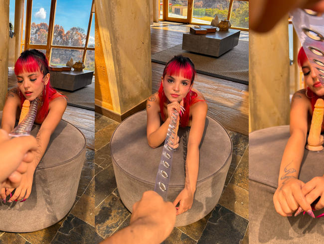 Download: ArianaRose - Submissive Ariana rose showss you her talent by doing deep throat