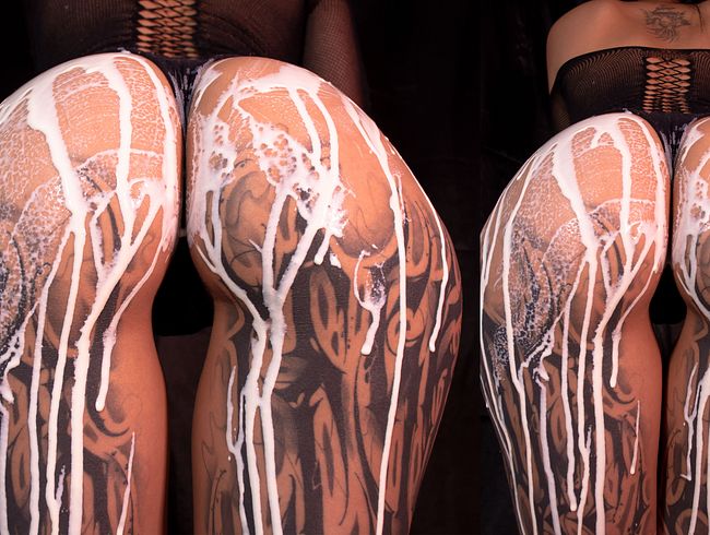Download: ArianaRose - Milk bath in my tattooed ass *ARIANA ROSE*