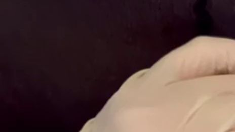 Download: Arschsissy69 - Die Sissy wird in ihrem hübschen Netzteil gewichst