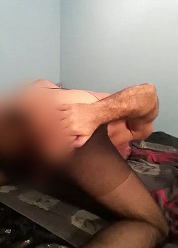 Download: Arschsissy69 - Das Fickstück fickt die Sissy durch