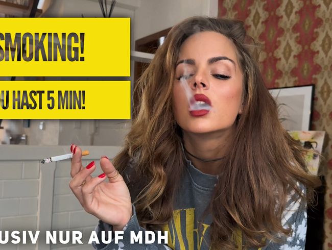 Download: Arya_LaRoca - Smoking! Du hast 5 Minuten!